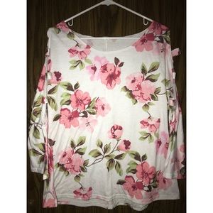 3/4 Sleeve Floral Top with cutouts on sleeves